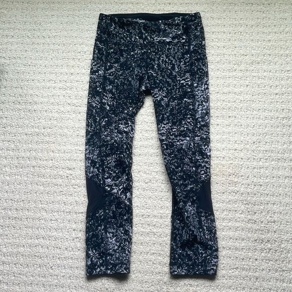 Lululemon Pace Rival Crop 22" in Achromatize Ice Grey Black Size 2 - Picture 3 of 11